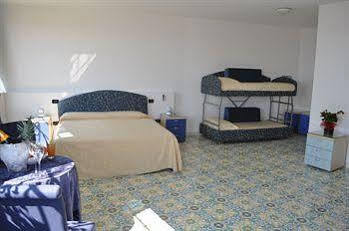 Grand La Playa Hotel