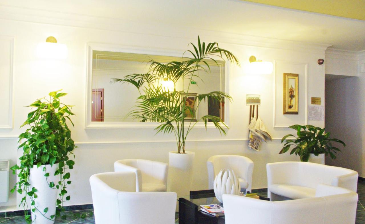 Grand La Playa Hotel 4*